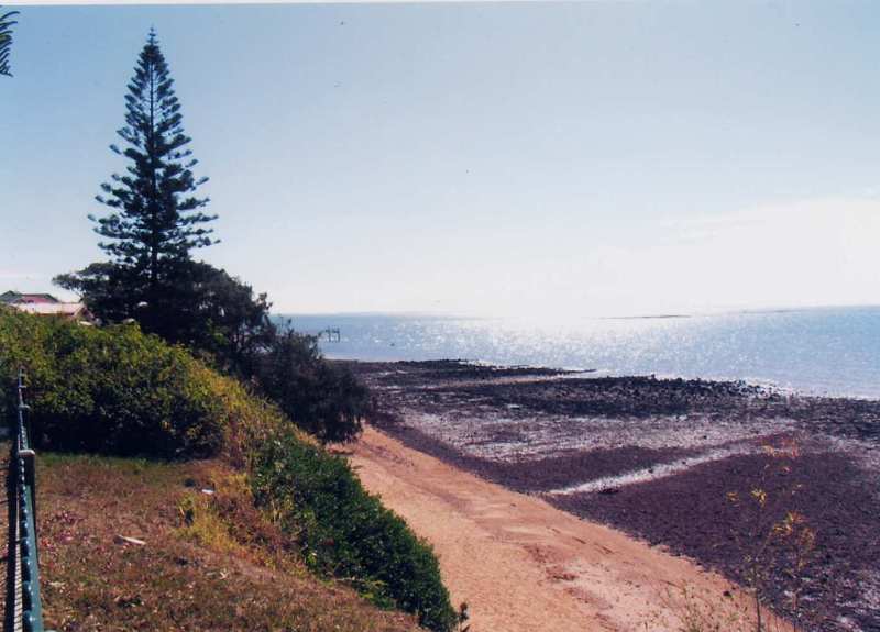 Redcliffe Sea Shore - Scarborough
