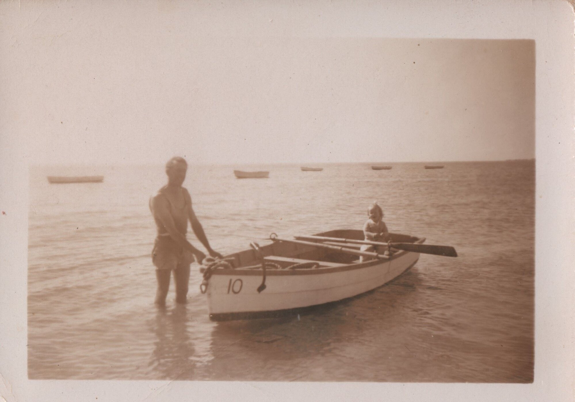 Alex and Penny Rose bringing in the boats