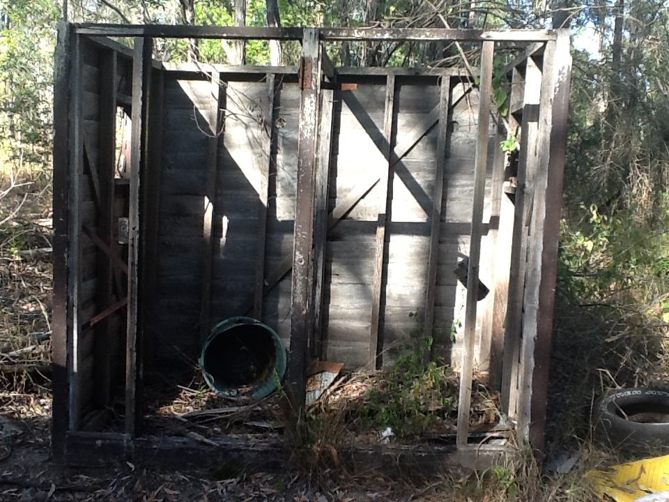 Remnants of wooden building 