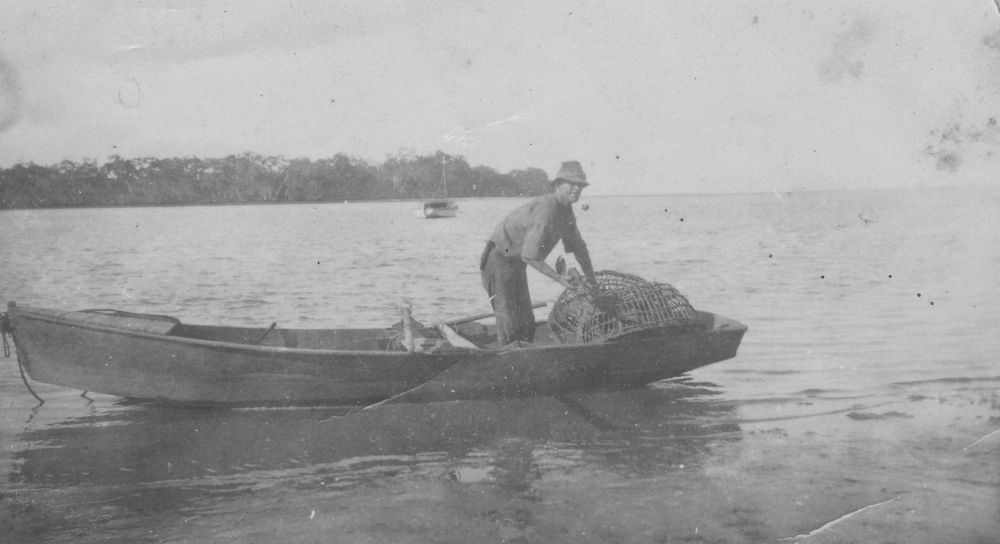 Gottfried Wilhelm (Bill) Dux emptying the crab pots at Donnybrook
