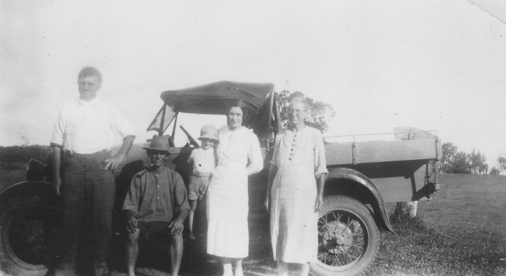 Group of people with a truck at Donnybrook, ca. late 1940s