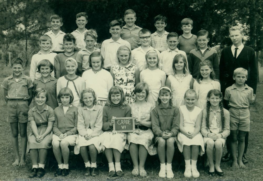 Deception Bay State Primary School - Grade 6 in 1966