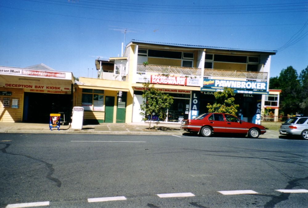 Shops in Bayview Terrace Deception Bay in 2002