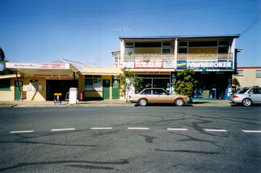Shops in Bayview Terrace Deception Bay in 2002