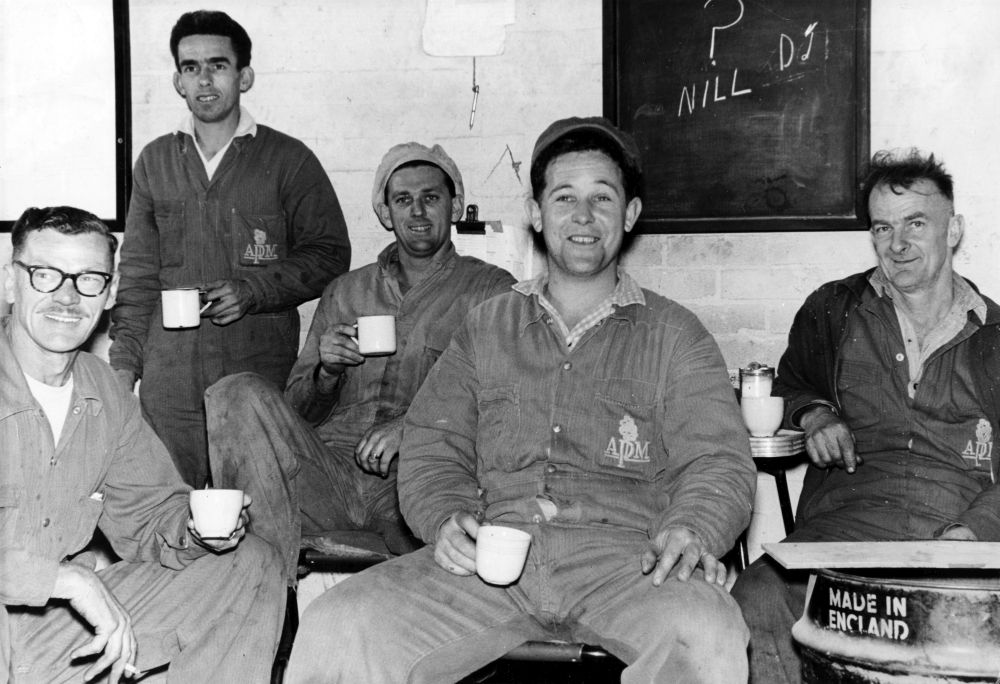 Petrie Mill employees of the 1950s