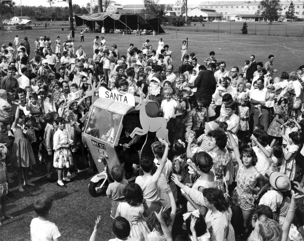 Arrival of Santa Claus at the Christmas party, 1967