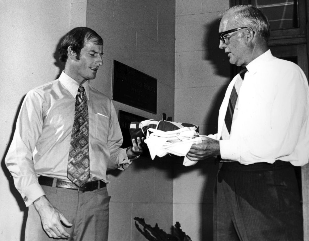 Presentation of flags, 1973