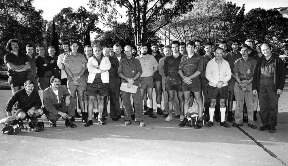 Large group of workers, 1976