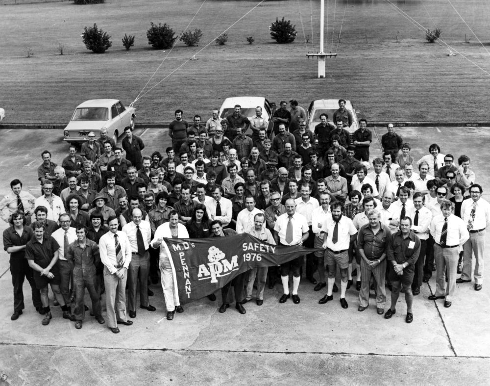 Presentation of the Managing Director's 1976 Safety Pennant, 19 May 1977
