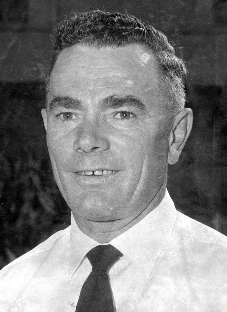 Mal Powell (Mill Accountant) worked at the Petrie Mill