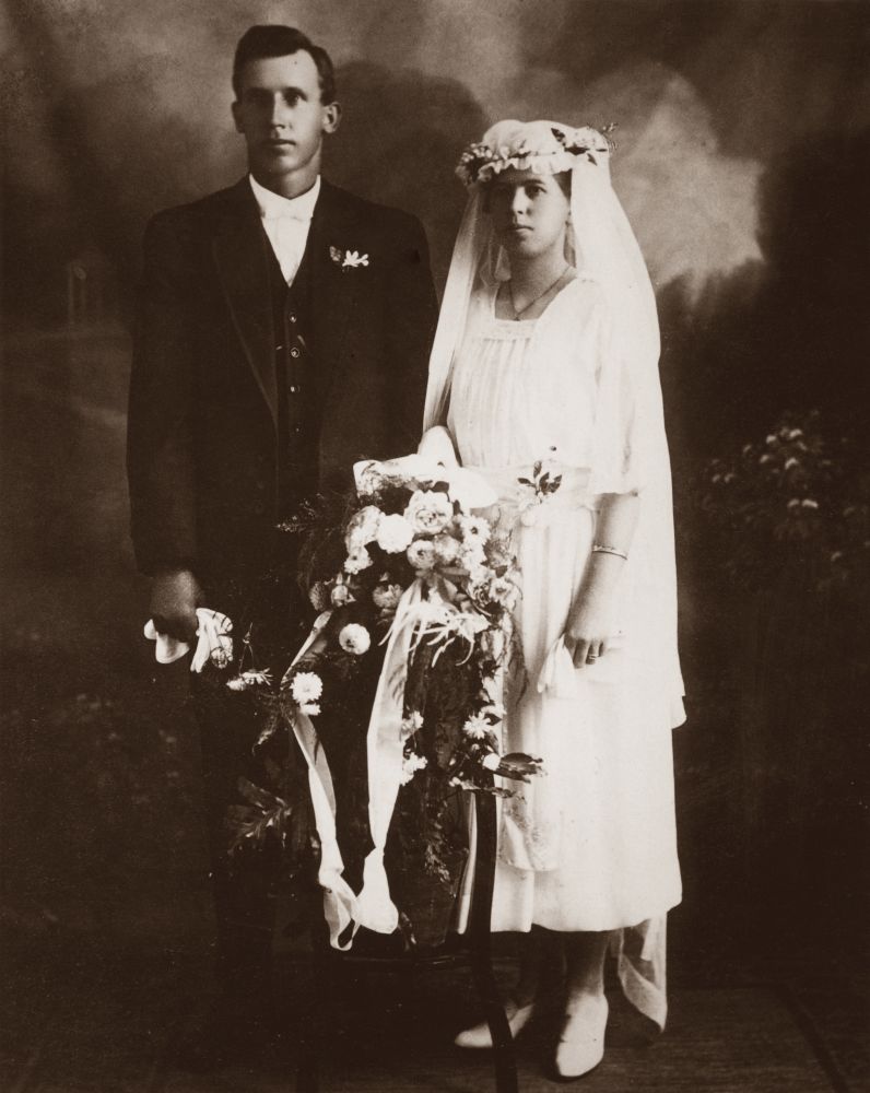 Thomas James (Tom) Rowe and Lily Rowe (nee Mortensen)