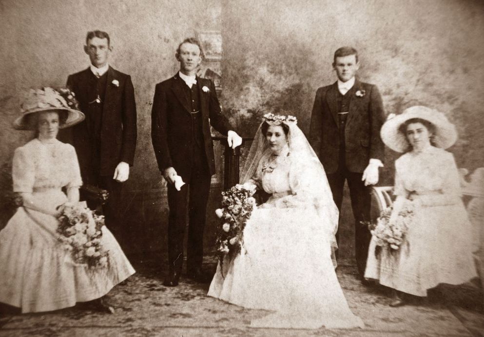 Richard Gordon (Dick) O'Neill and Mabel Emily O'Neill (nee Morey)