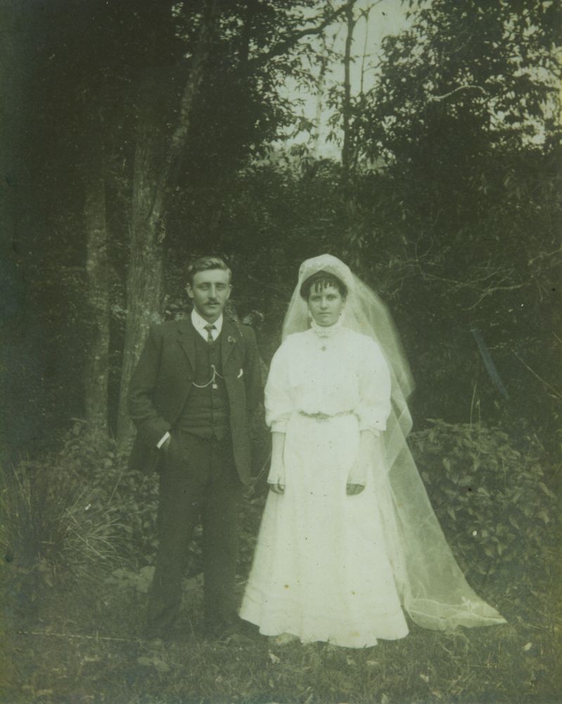 John Perry with his niece Alice May Lacey