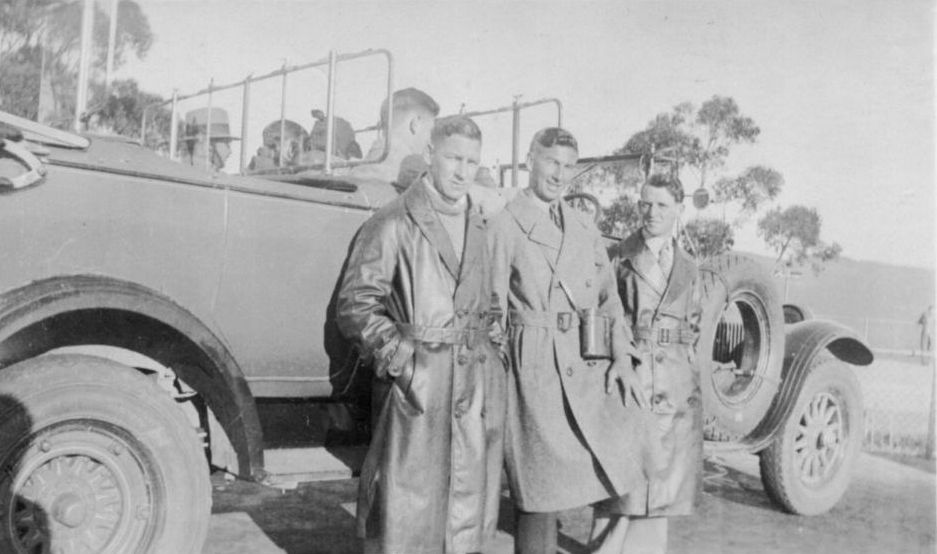 Group of people at Katoomba (N.S.W.)