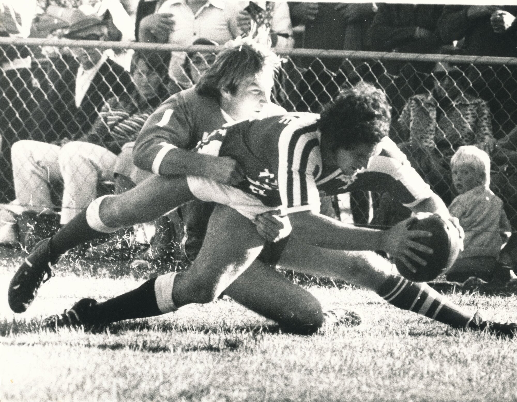 Rugby League game, try to Peter Leis