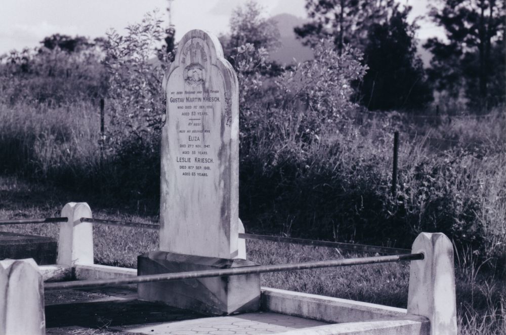Samsonvale Cemetery, August 1988