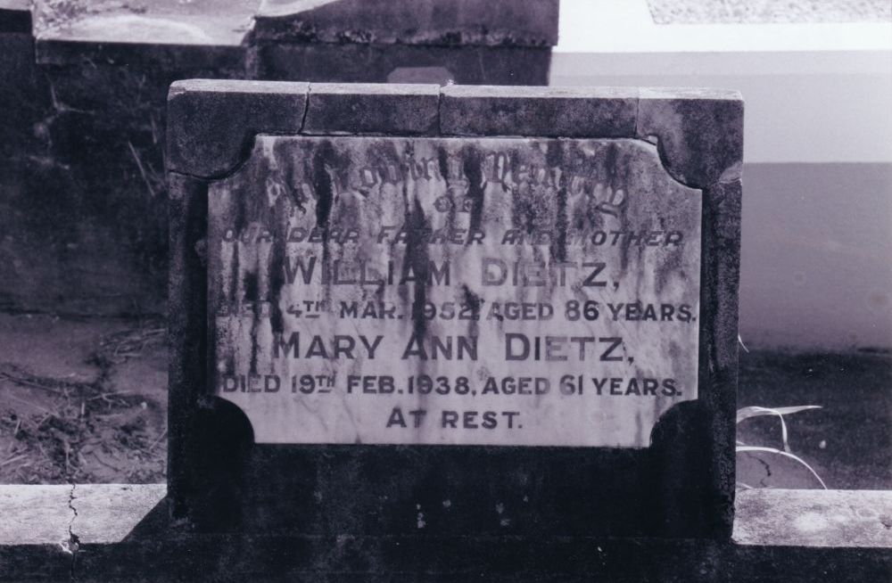 Samsonvale Cemetery, August 1988