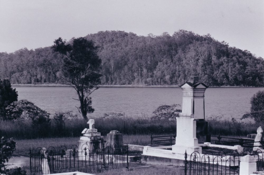 Samsonvale Cemetery, August 1988