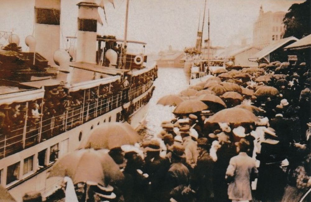 SS Koopa docking at a wharf in Brisbane