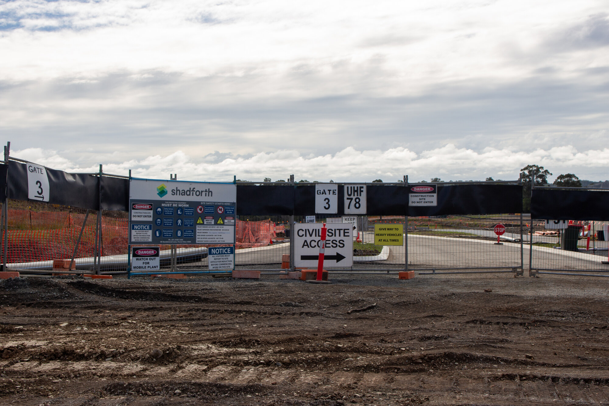 Intersection of Bunya Pine Avenue and Jacko Place Morayfield in Kinma Valley housing development