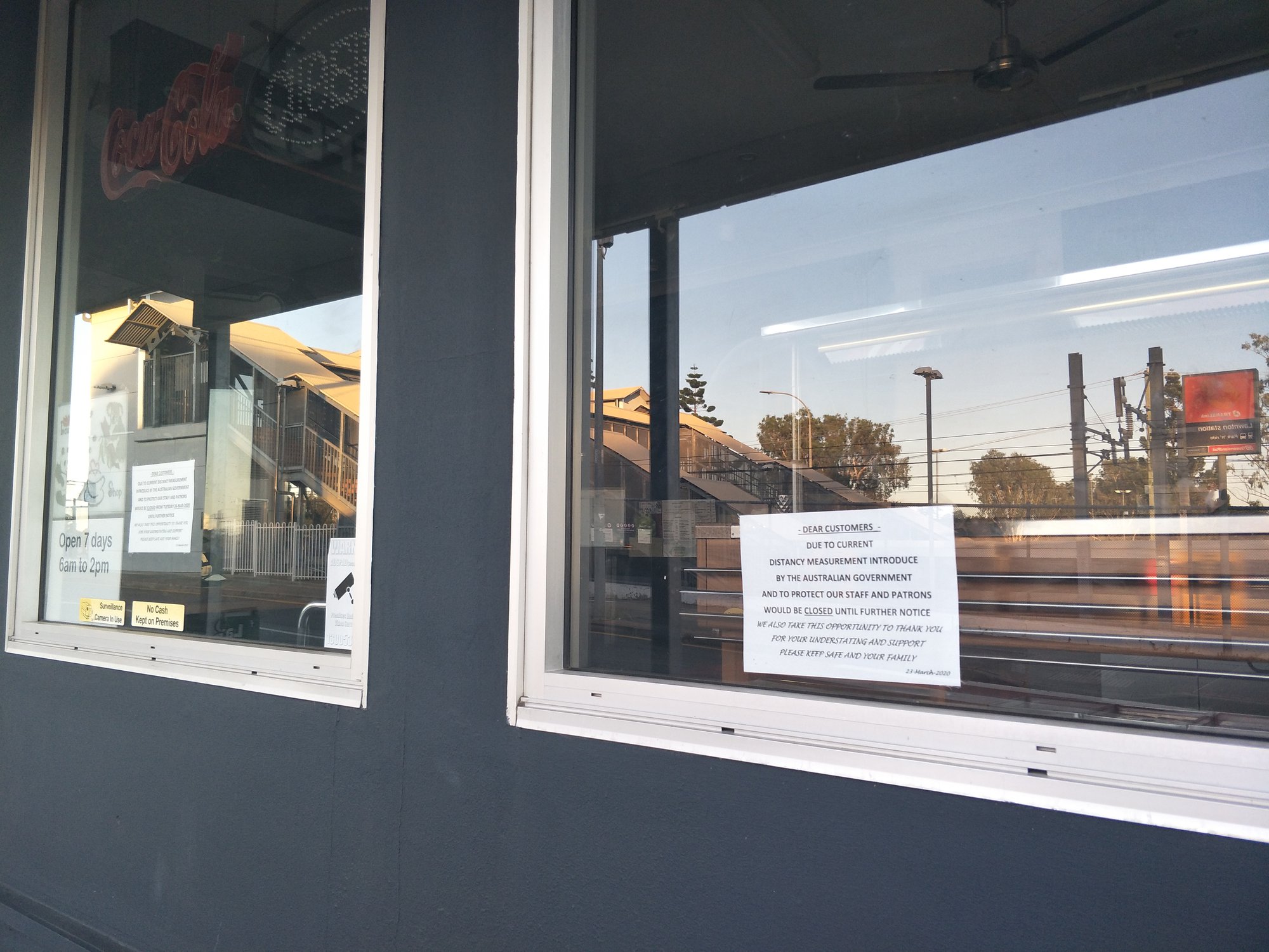 Ebert Parade Lawnton - 14 April 2020 - 5.15pm Lawnton Coffee Shop closure sign
