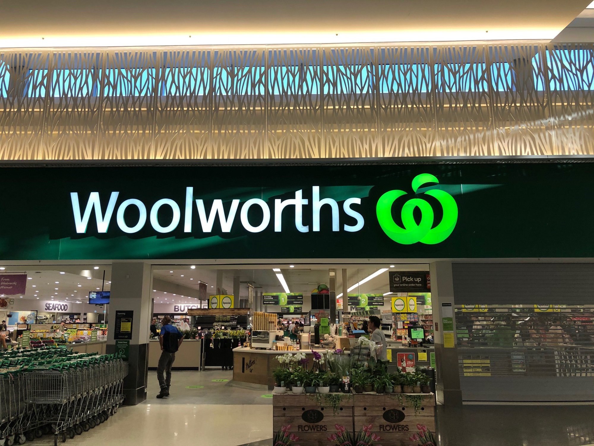 Woolworths Supermarket - Warner Marketplace Samsonvale Road Warner - 10 April 2020 - front of store Good Friday
