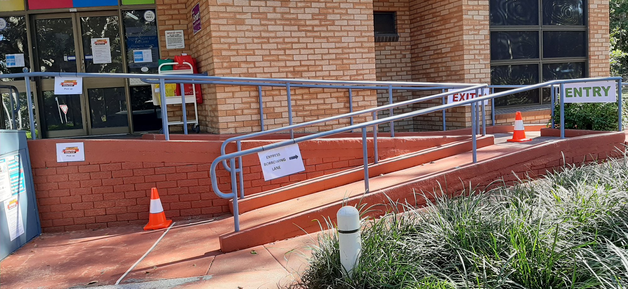 Deception Bay Library - Bayview Terrace Deception Bay - 15 May 2020 - reopening entrance - 003
