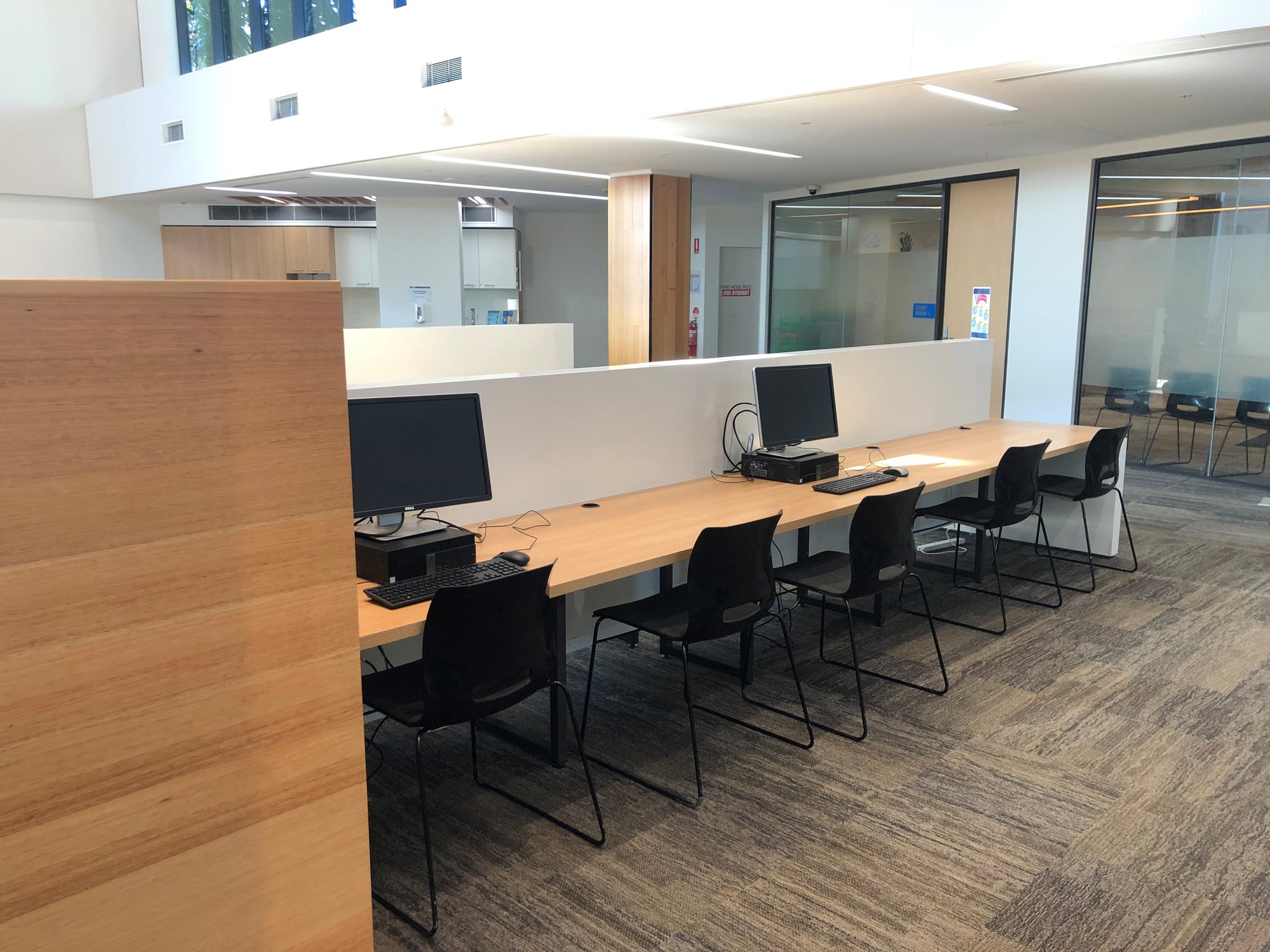 North Lakes Library - The Corso North Lakes - 15 May 2020 - reopening pc distancing
