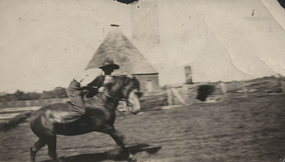 Round House at Moray Field Park in the 1920s