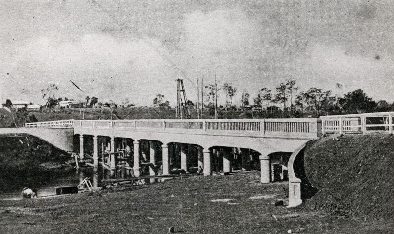 Constuction of the Caboolture River Bridge on Morayfield Road Caboolture
