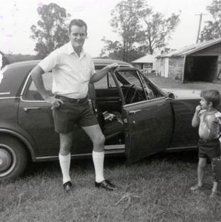 Cr P. J. (Peter) Bell