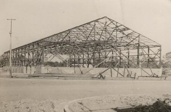 Service Block prior to collapse