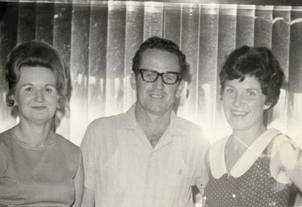 Ted Freeman (centre) who was known as a great crabber