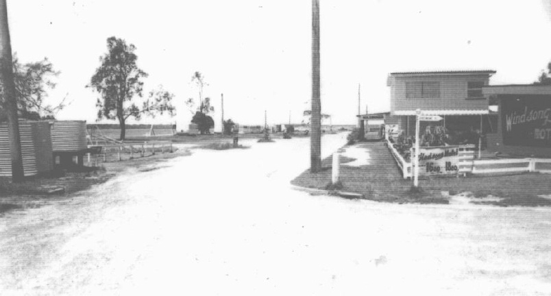 The Windsong Motel and Holzberger's shop at Toorbul, ca. 1960s