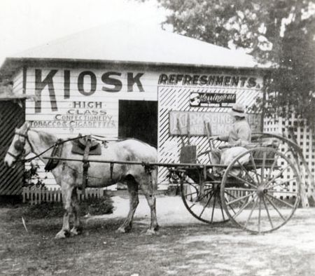 Deception Bay Kiosk, Bayview Terrace Deception Bay, ca. 1935