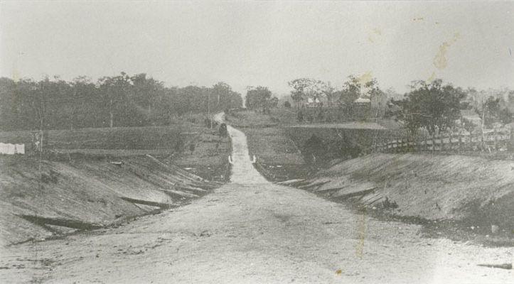 Morayfield Road looking south across the Caboolture River, ca. 1900
