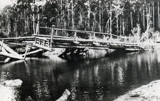 Wararba Creek Bridge after the flood in 1928