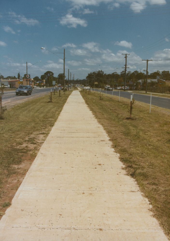 Construction of footpath / bikeway on Morayfield Road