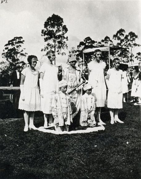 Queen Competition and Sports Day held in Butt's paddock in 1927