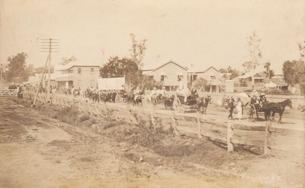 A procession travelling north along Matthew Terrace Caboolture in 1918