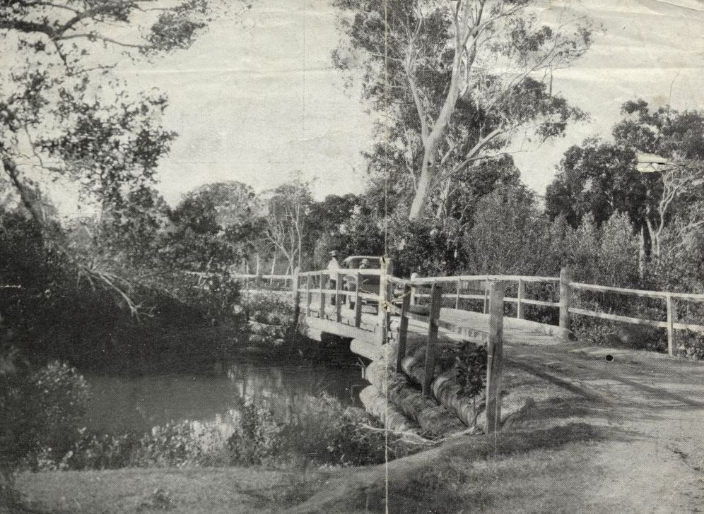The bridge over Goong Creek on Beachmere Road