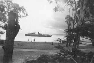 The SS Koopa leaving the Bongaree Jetty, ca. 1930s