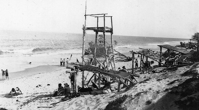 Lifesavers lookout tower on the beach at Woorim on Bribie Island, ca. 1930