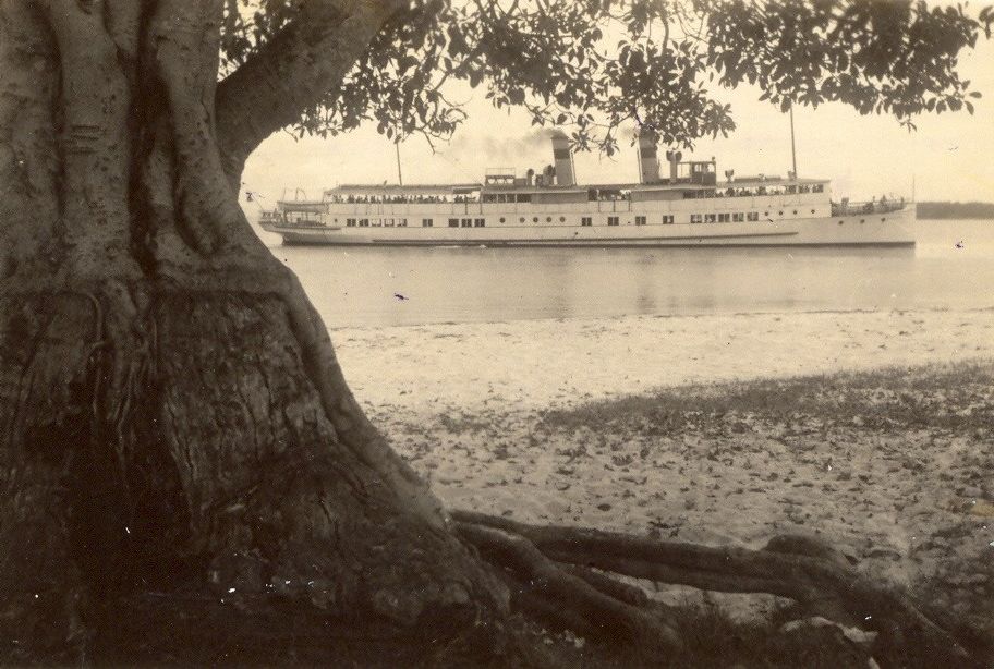 SS Koopa in Pumicestone Passage in 1948