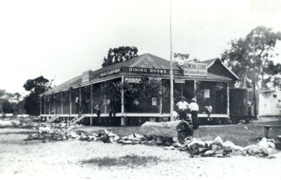 Phillips' Kiosk on Bongaree Jetty