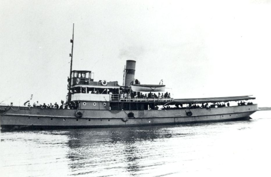 The Beaver in Pumicestone Passage in 1922