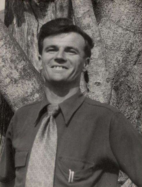 Marstaellan - Male Staff Member under tree