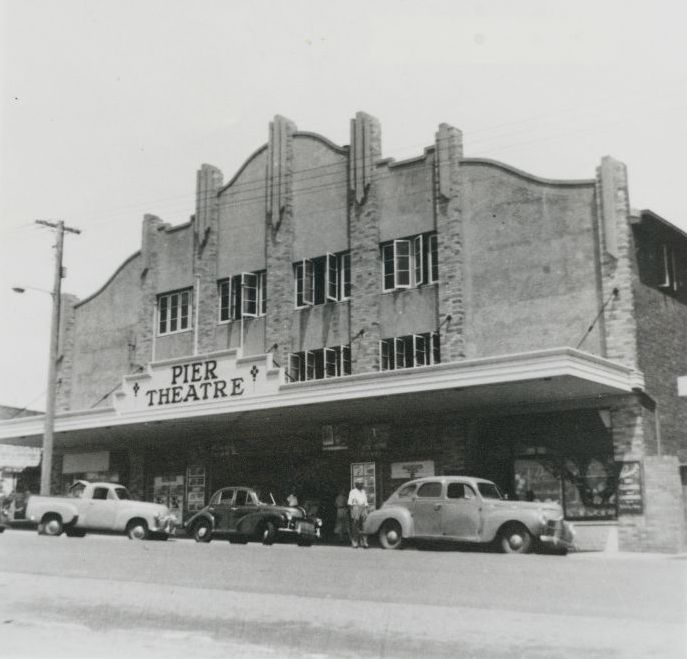 Pier Theatre