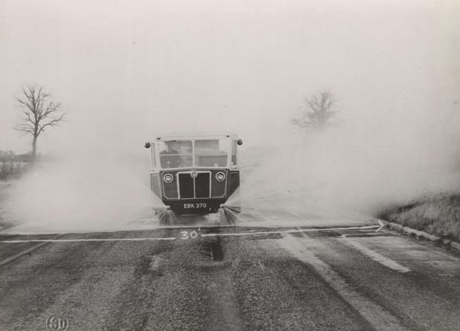 Foden Fire Truck showing 30' water spray
