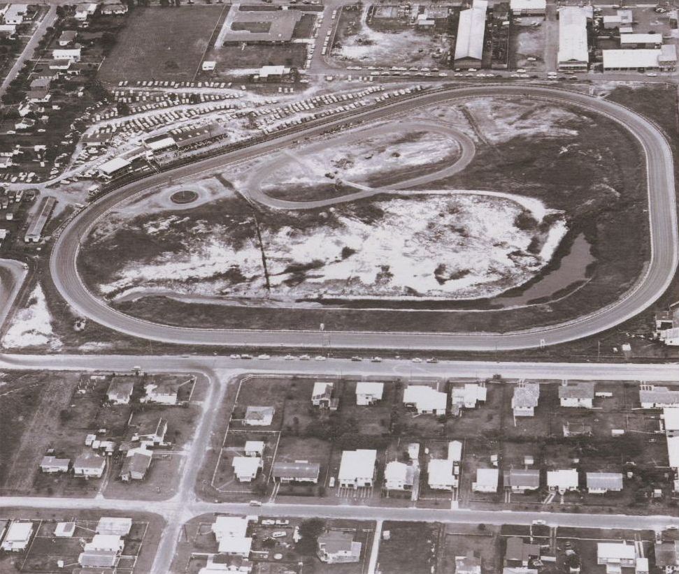 Redcliffe Trotting Track